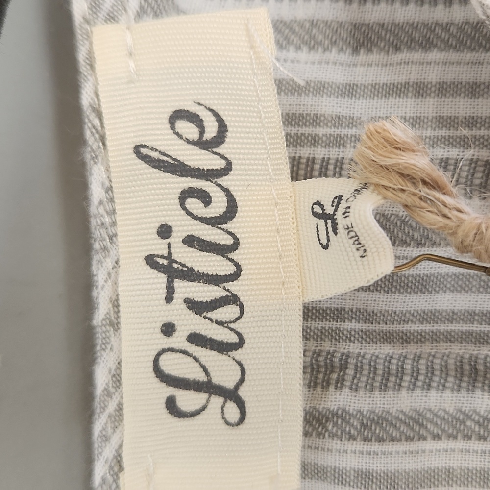 LISTICLE 2 pc shorts set gray stripe ruffle top and shorts.  NWT size large - Picture 4 of 8